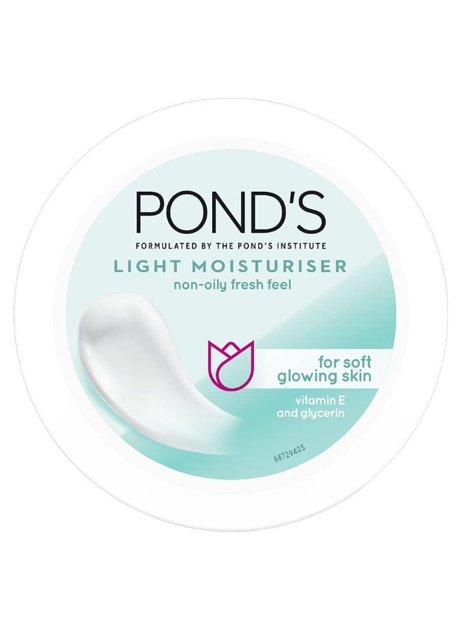 Pond's PONDS BB+ CREAM ivory instant spot coverage + light make up glow vitamin enriched cream & lightweight foundation spf 30PA+++ 30(g) & POND'S Light Moisturiser Cream, 100ml - Image 2
